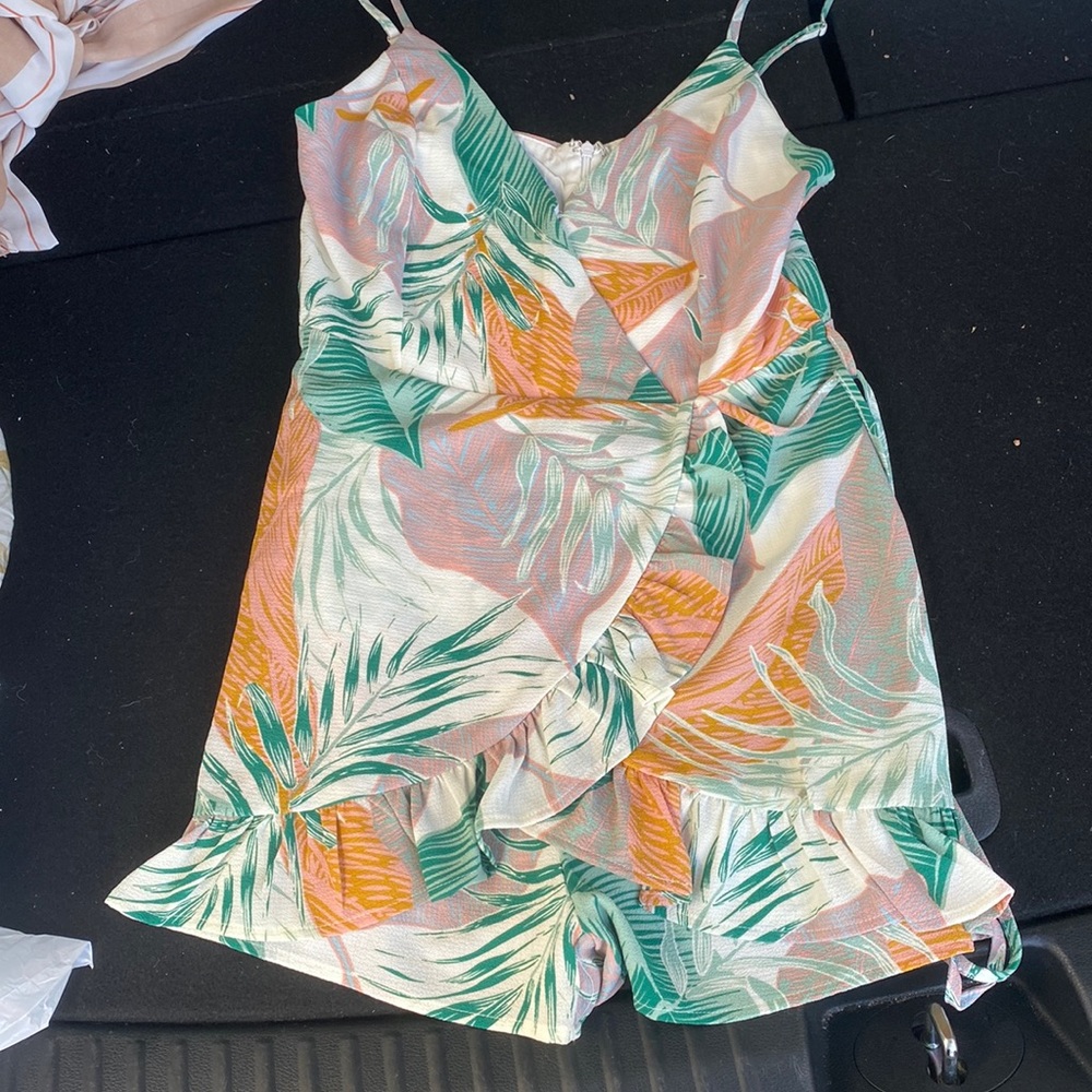 Medium romper new